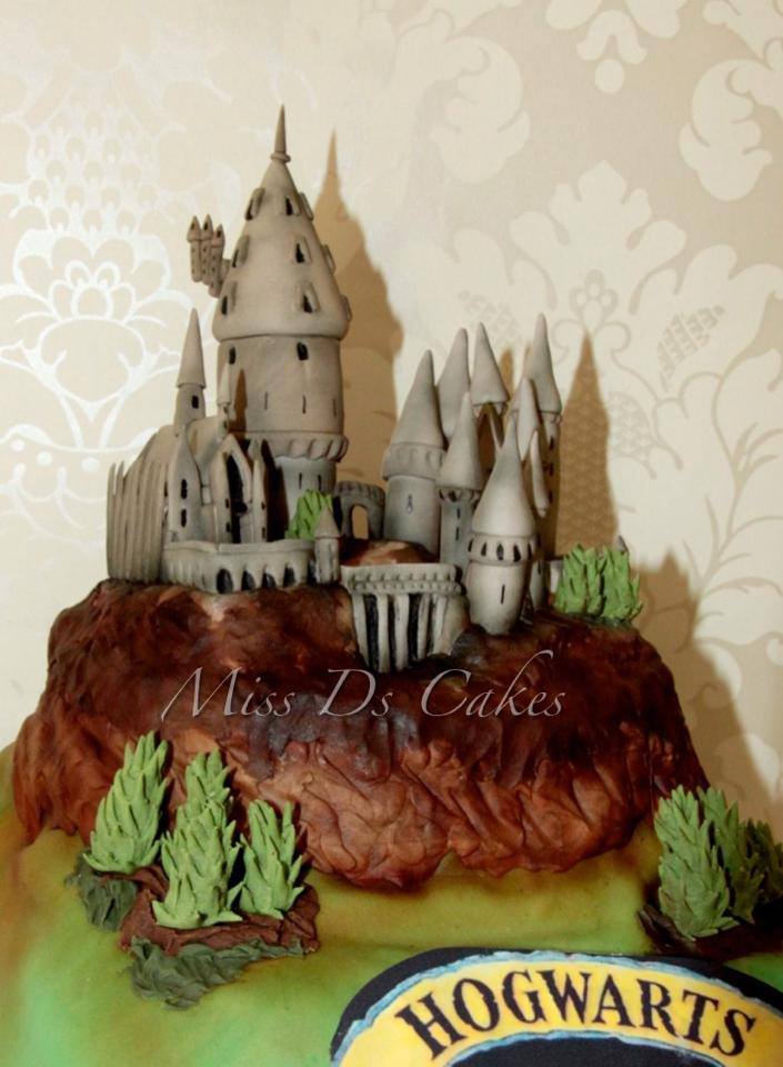 Hogwarts Cake - Donna Perks Cakes